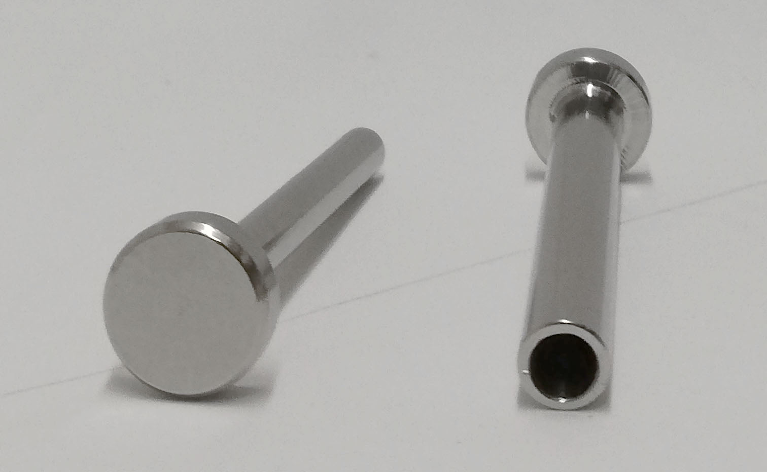 Round Flat Head Swage Stud SS T316 Marine Grade (C1105) - SHEMONICO
